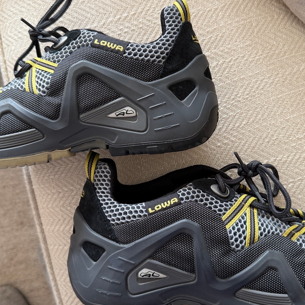 Lowa Al-T Orix Lo Hiking Shoe, Men’s 10.5, Black and Yellow, R10609